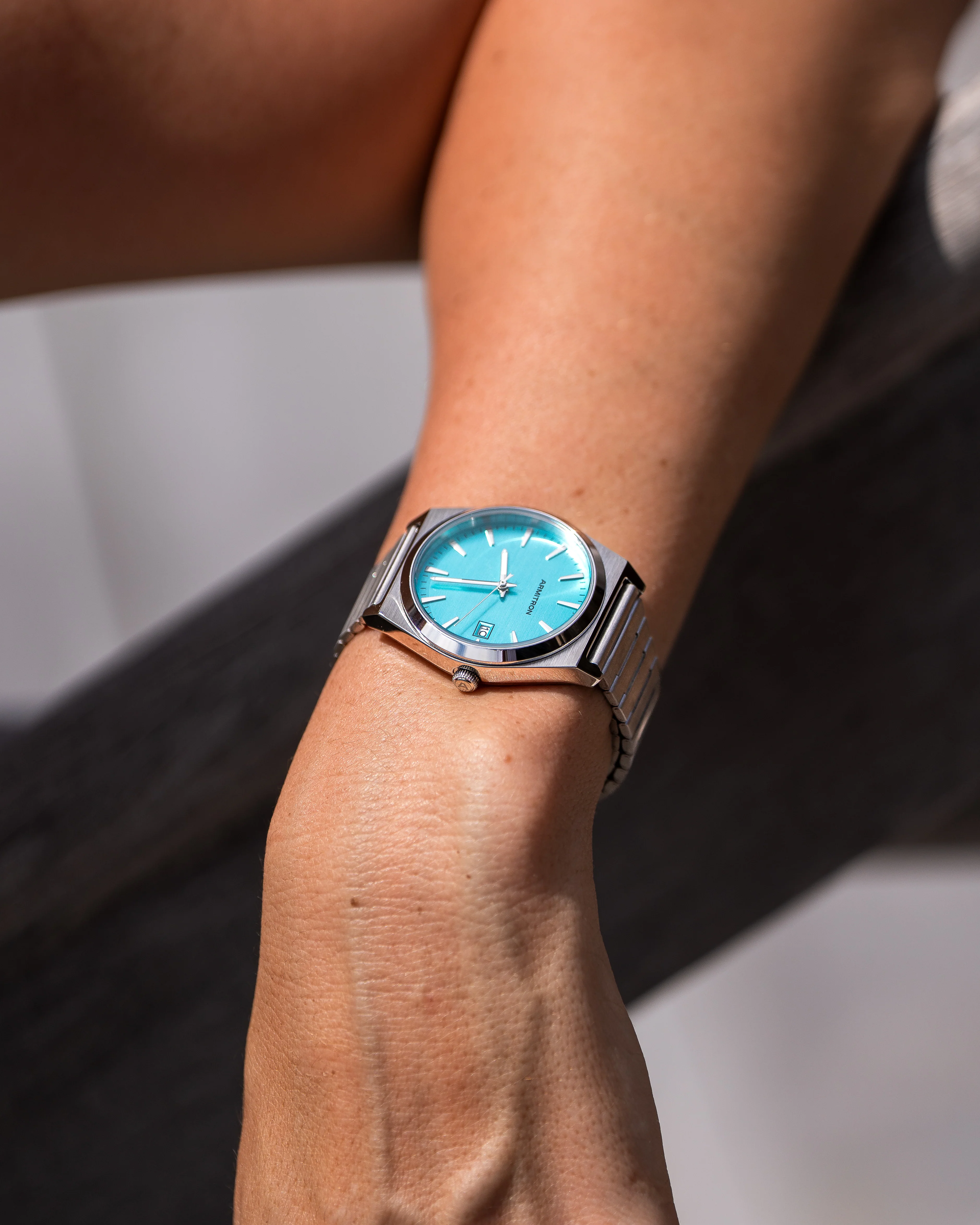1975™ | 34.5mm, Aqua/Silver - Image 4