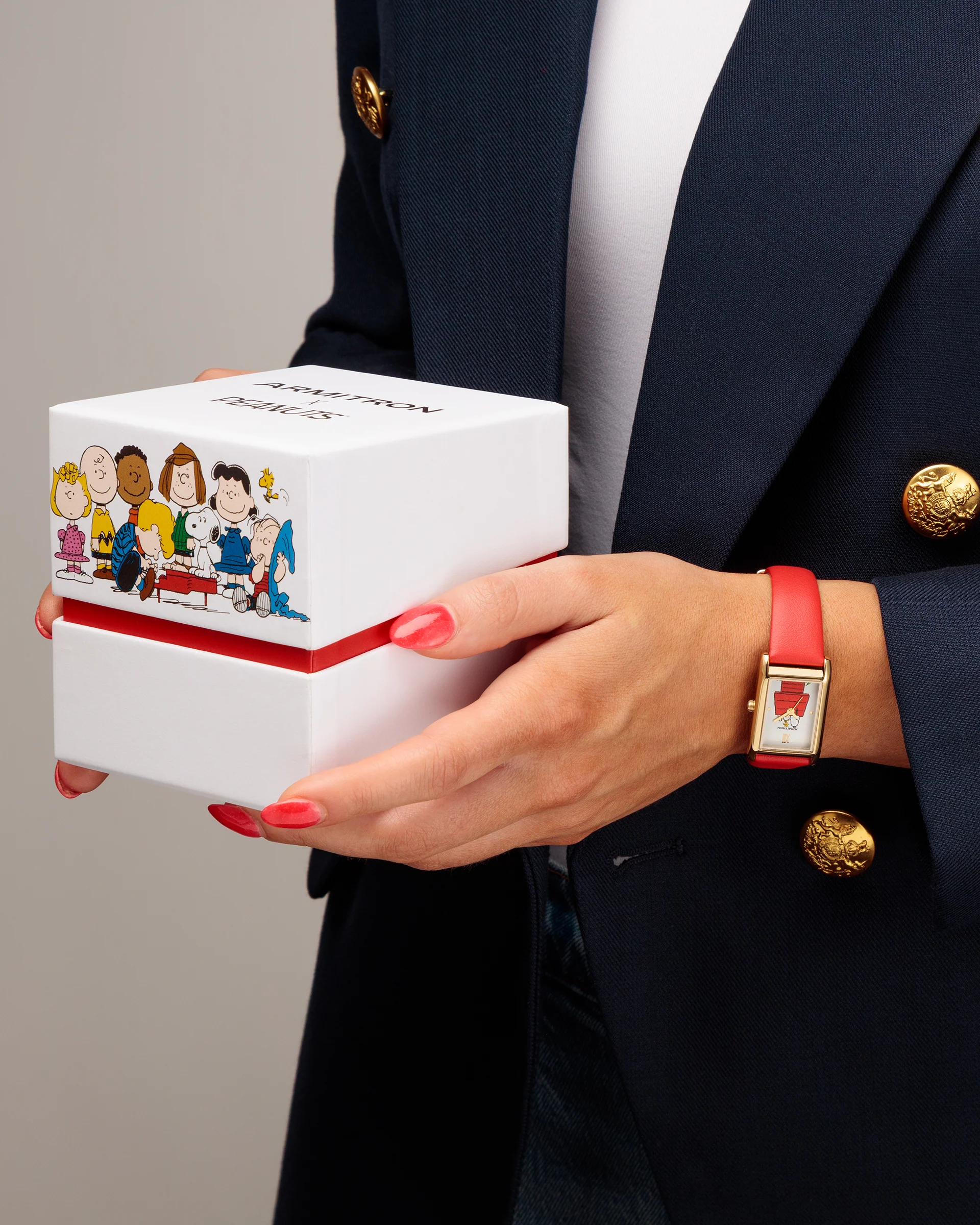 Armitron x Peanuts: The Lookout | 36mm, Peanuts Red/Gold - Image 9